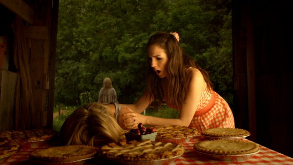 lost-girl-season-3-05