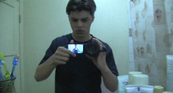 paranormal-activity-the-marked-ones-chasing-oscar