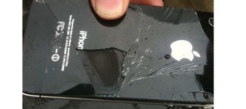 Apple iPhone explodes midflight on Australian airline