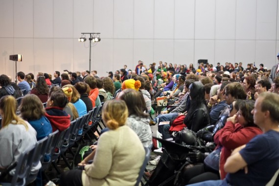 Alan-Tudyk-supanova-02-crowd