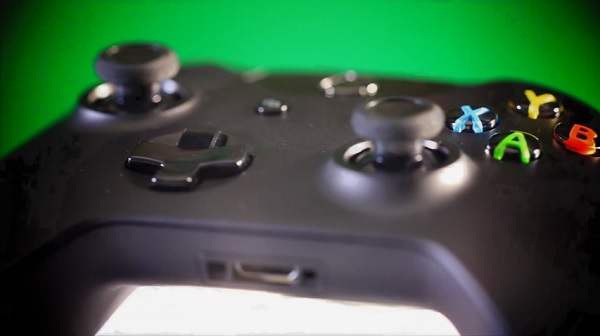 Xbox One controller highlighted in latest video