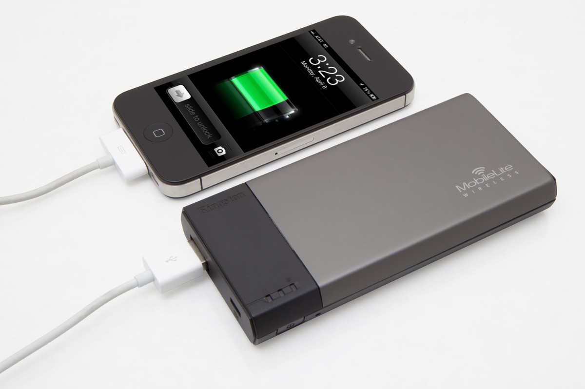 MobileLite_Wireless_MLW_iphone_charging_26_04_2013_01_25