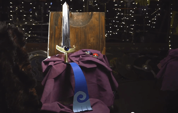 Man-At-Arms-Honedge-Sword-01