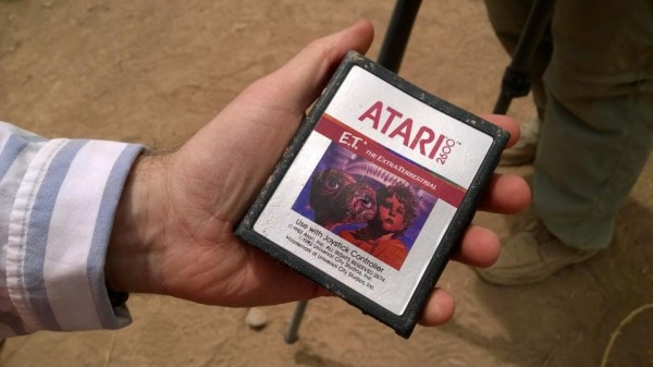 Atari-ET-Excavation-01