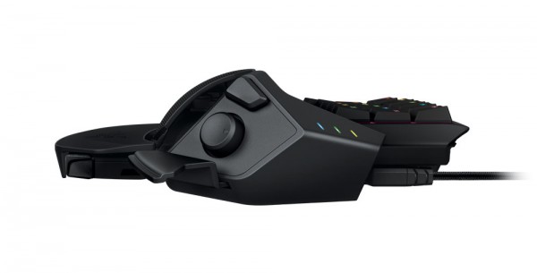 razer-orbweaver-chroma-promo-shot-002