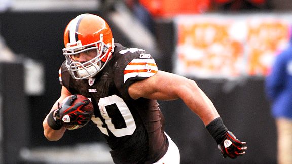 Madden NFL 12 cover winner announced; Peyton Hillis wins